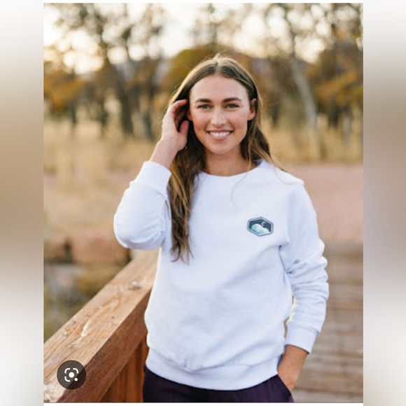 Zyia crew neck sweater - Picture 2 of 5